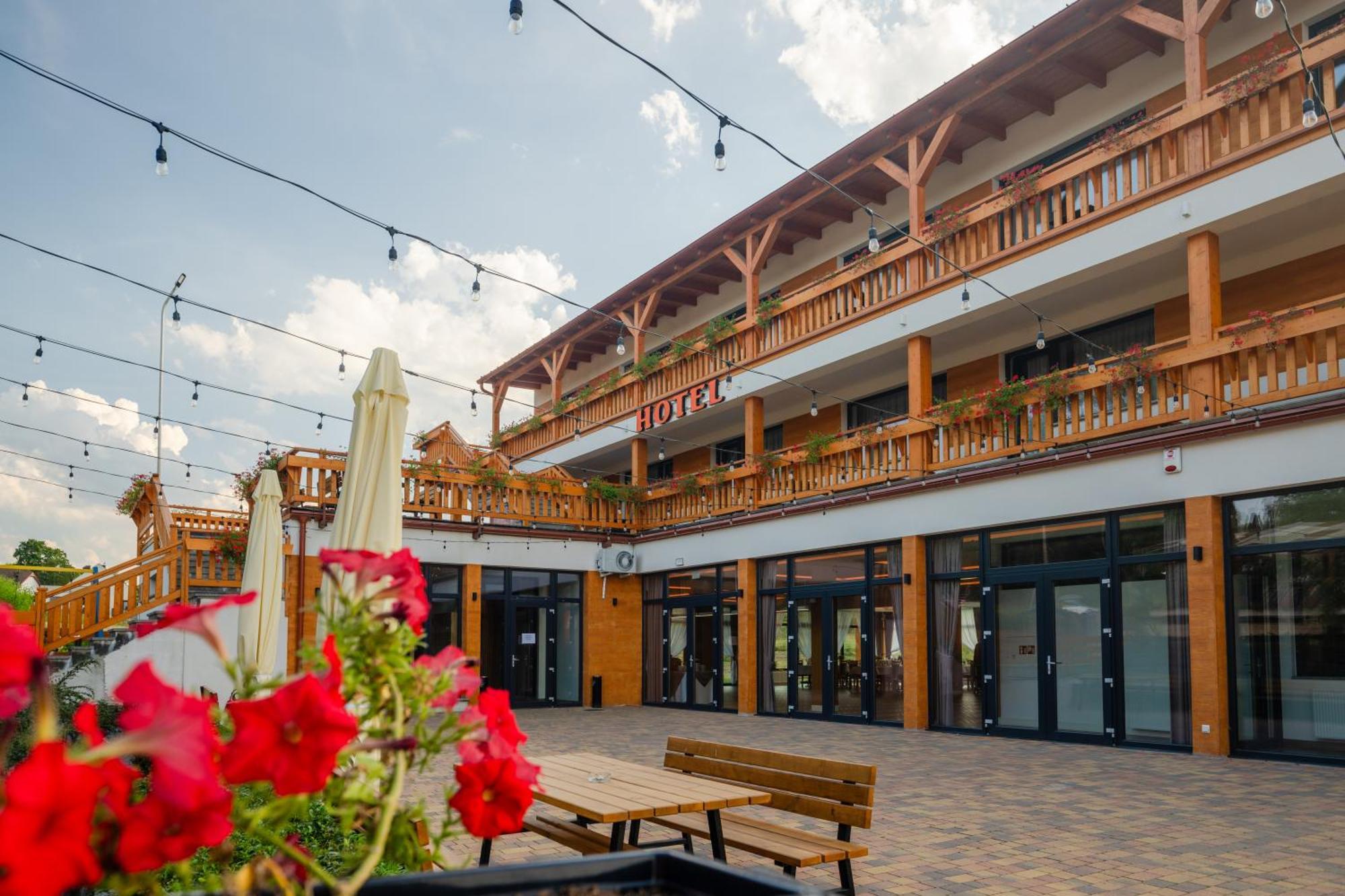 Mazurkowa - Z Widokiem Na Karkonosze I Sniezke, Darmowy Parking, Obok Restauracja Mazurkowa Chata Jelenia Gora Exterior photo